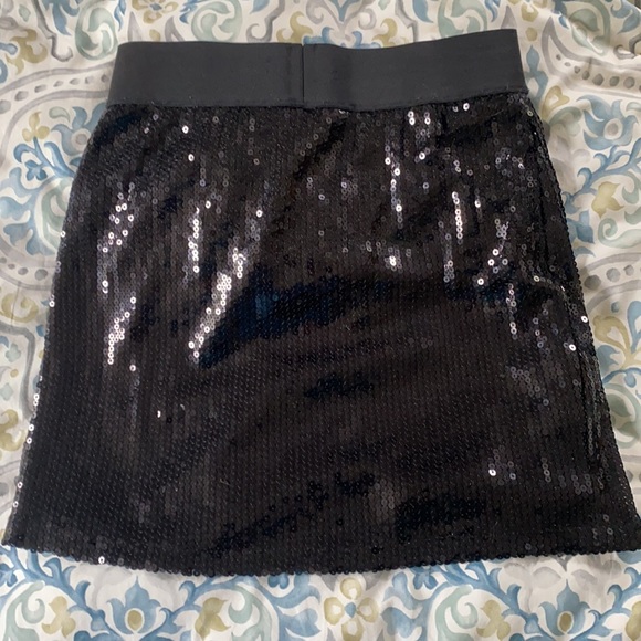 BCBG Generation Black Sequin Mini Skirt - Picture 2 of 3